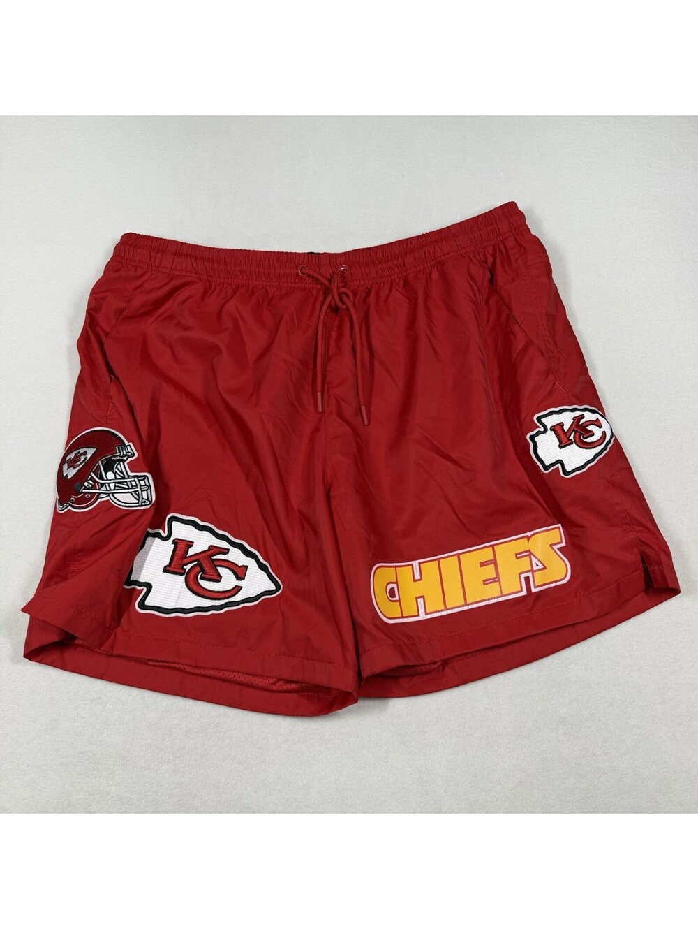 Pro Standard NFL Kansas City Chiefs Patrick Mahomes Red Shorts Men’s Size 2XL
